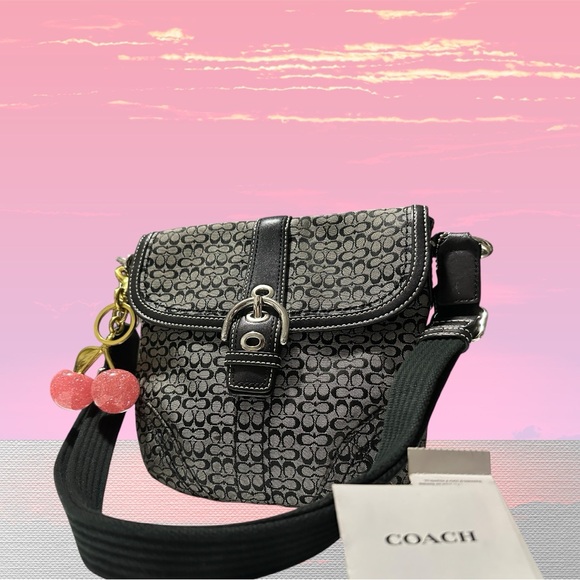 Vintage Coach soho shoulder bag Signature Black and Gray Crossbody Bag - Picture 4 of 16